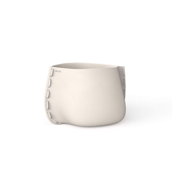 Stitch 25 Concrete Planter