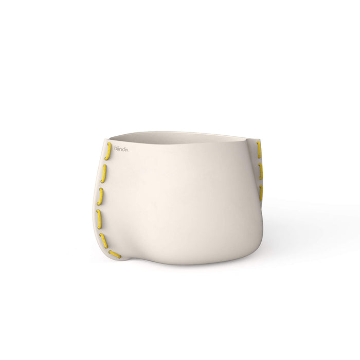 Stitch 25 Concrete Planter