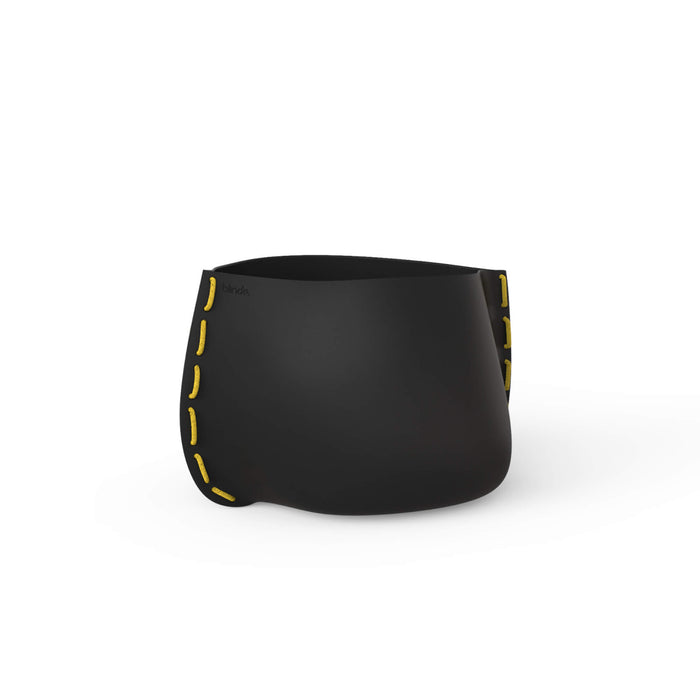 Stitch 25 Concrete Planter