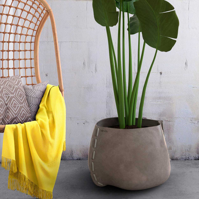 Stitch 75 Concrete Planter